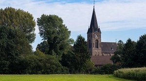 St. Peter und Paul Kirche.jpg